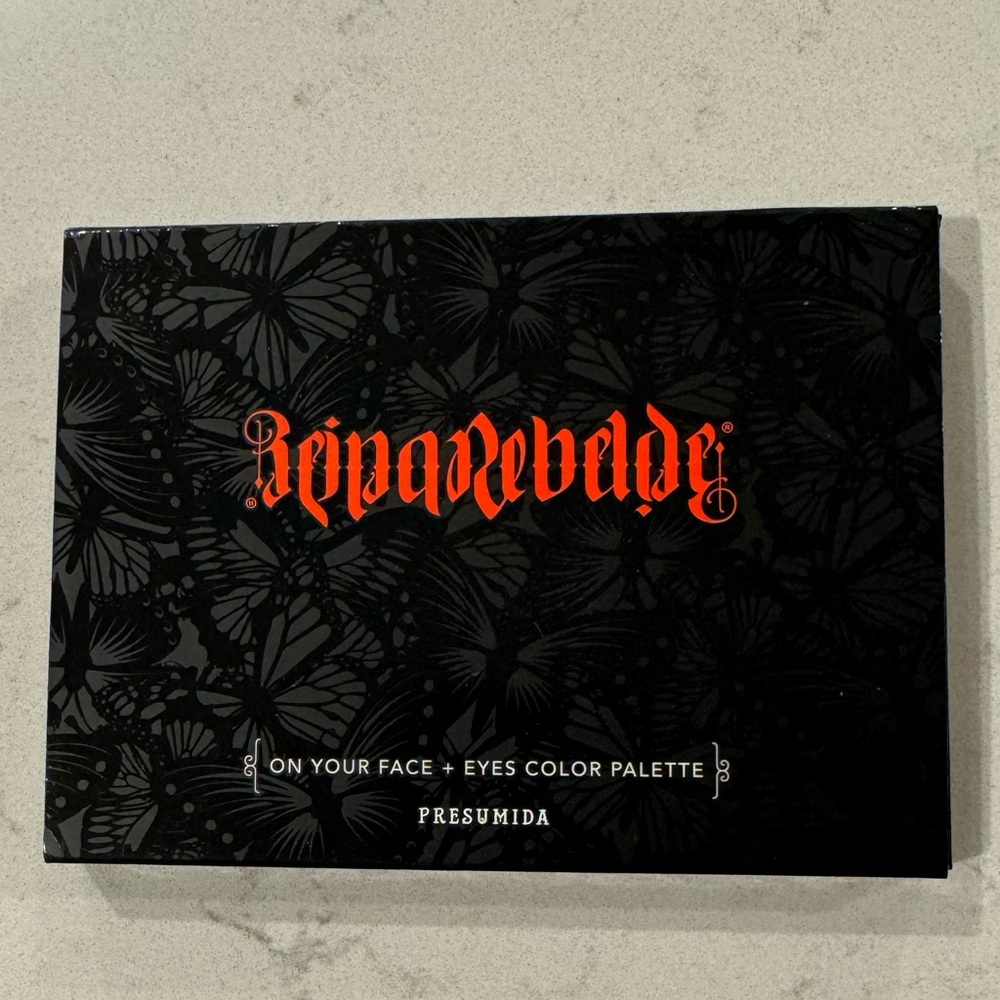Reina Rebelde Palette